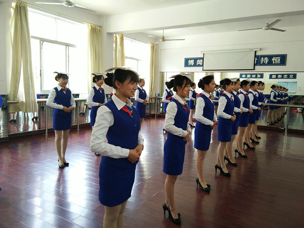 礼仪队社团活动